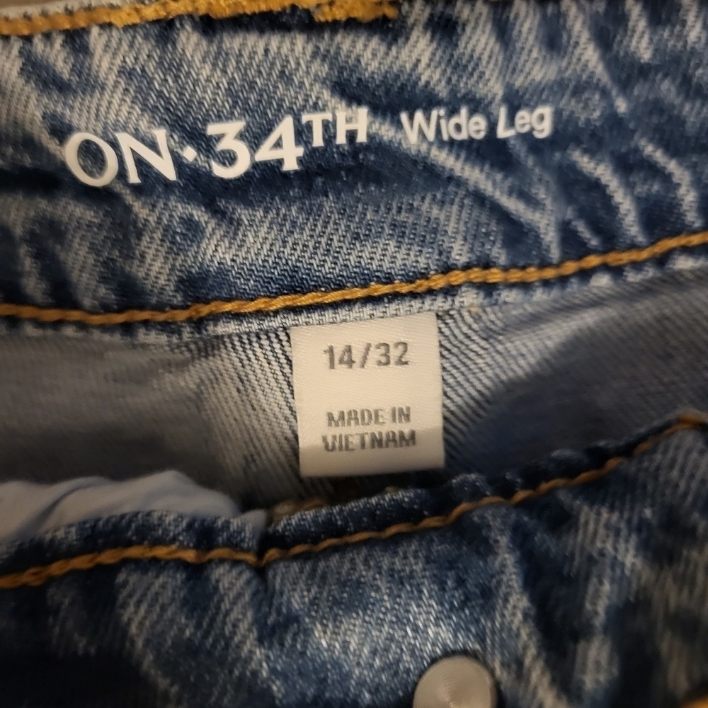 On 34th Core Wide Leg High Rise Light Wash Jeans Size 14 New! - Picture 5 of 10
